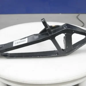 Spindle, Steering - Left - Black (inc. 2) Prix Cassé